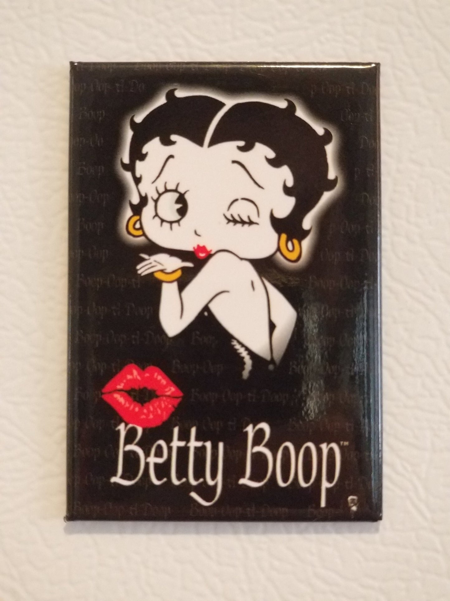 Betty Boop on a 2x3 Refrigerator Magnet with Glossy Finish.Quality steel construction with smooth finish with strong magnet holding power..