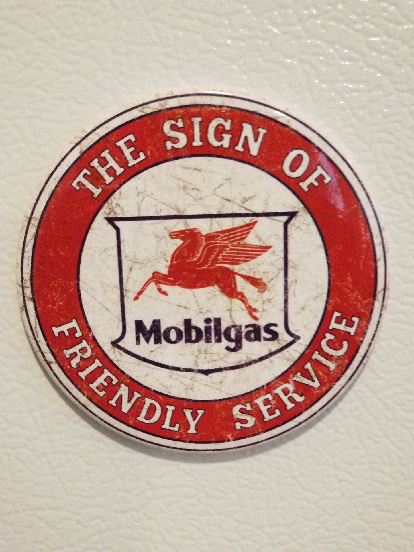 Vintage Mobilgas,The Sign of Friendly Service on a 3” Diameter Magnet with Glossy Finish.Quality Steel Construction.