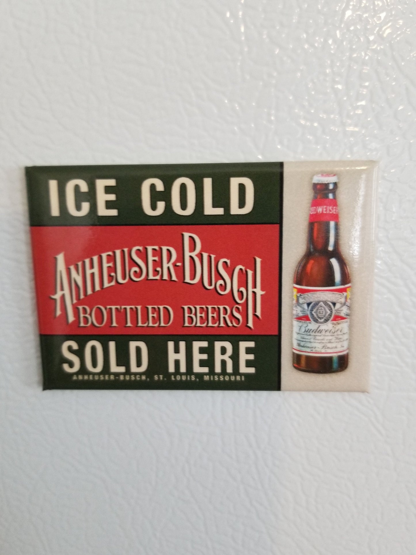 Ice Cold Budweiser Beer on a 2x3 Magnet with Glossy Finish.Quality steel construction