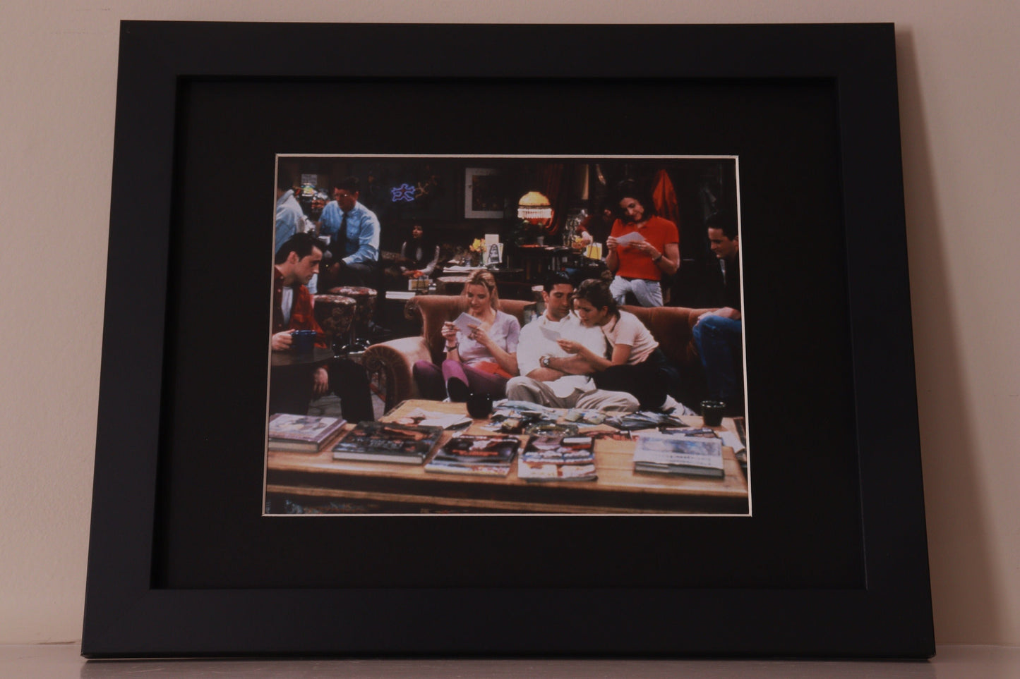 Friends Unframed 8x10 Photo.This Photo From Friends is Printed on High Gloss Card Stock.